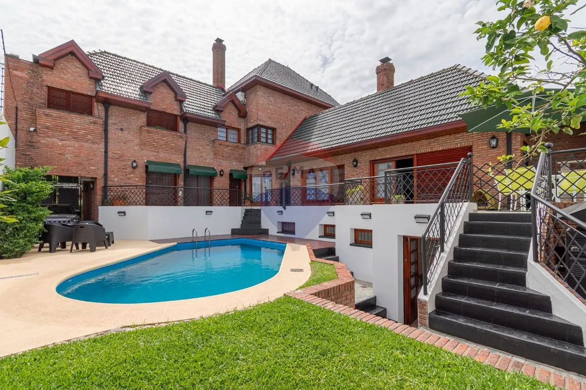 Casa en Doctor Luis Agote 3200