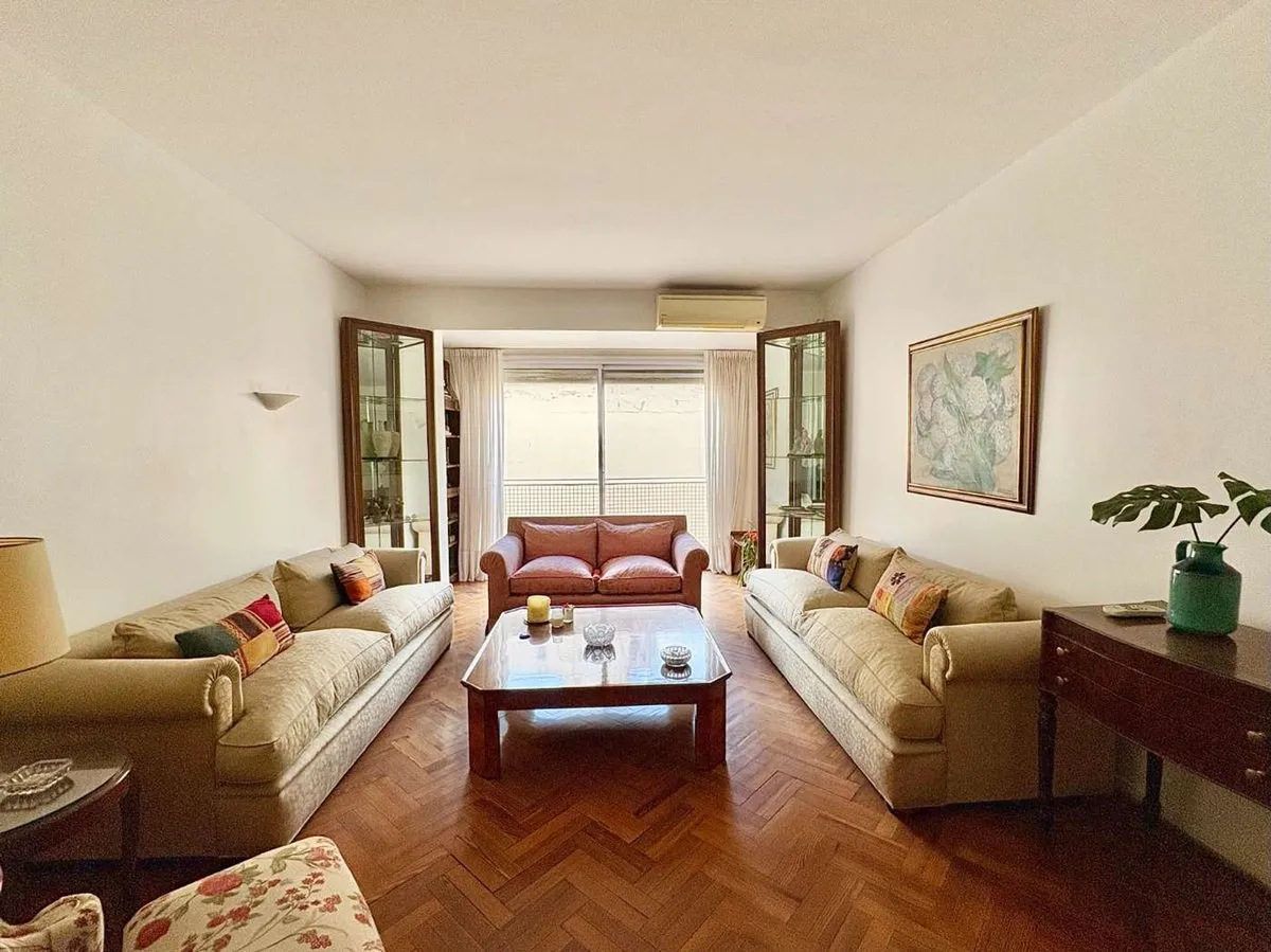 Departamento en Av Callao 400