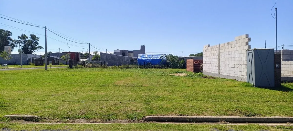 Lote en Calle el Avellano 2500