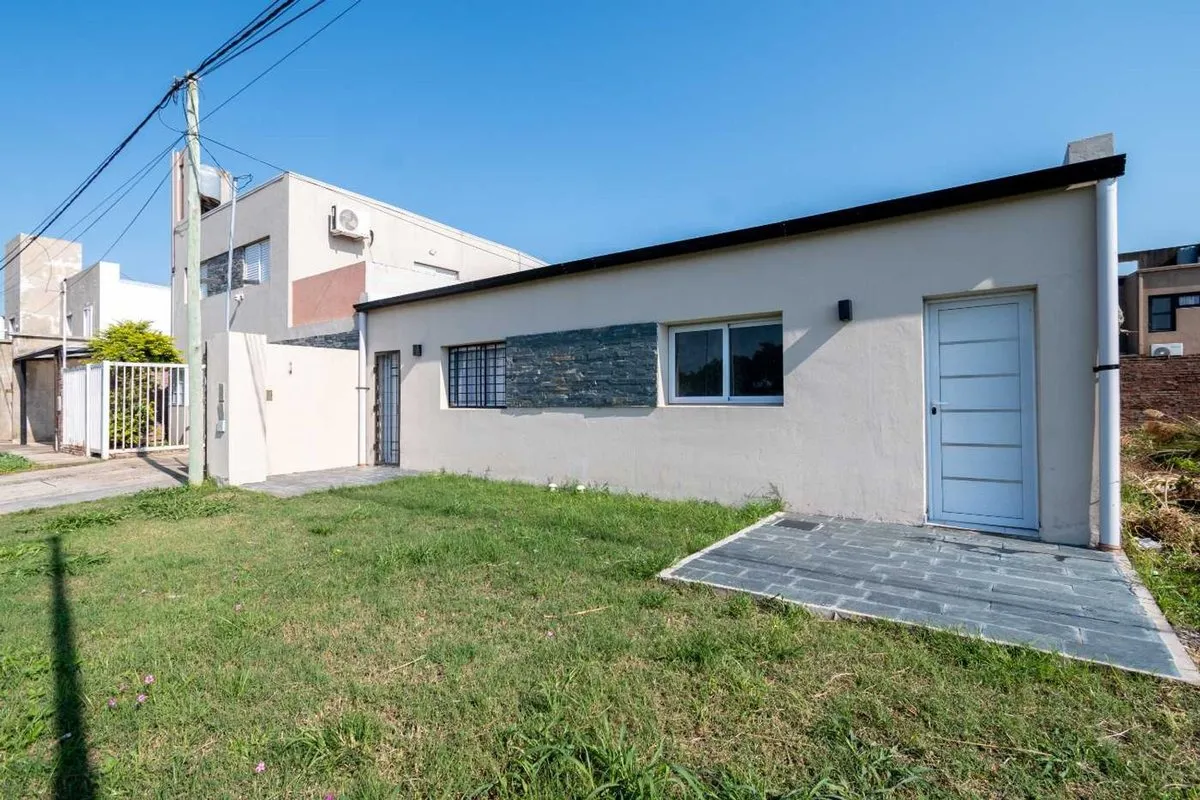 Casa en Sarmiento 8900