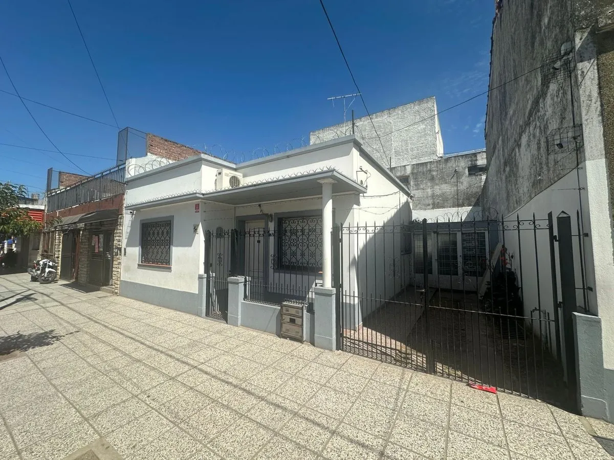 Casa en Don Luis Posamay 500