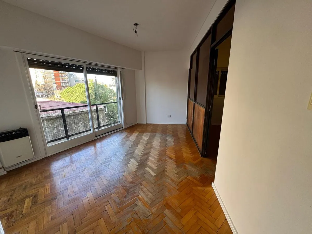 Departamento en Segurola 200