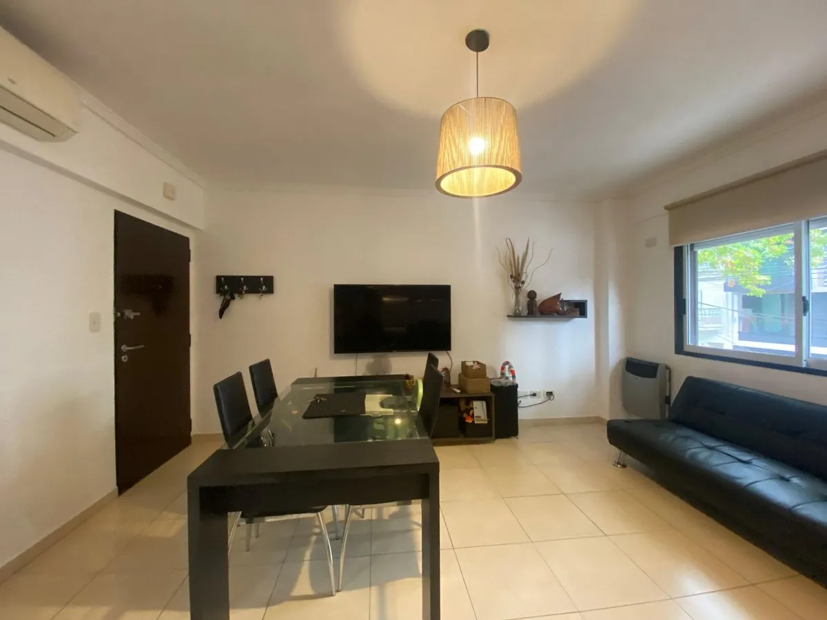 Departamento en Pieres 600