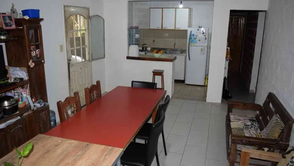 Casa en Gonnet 1000