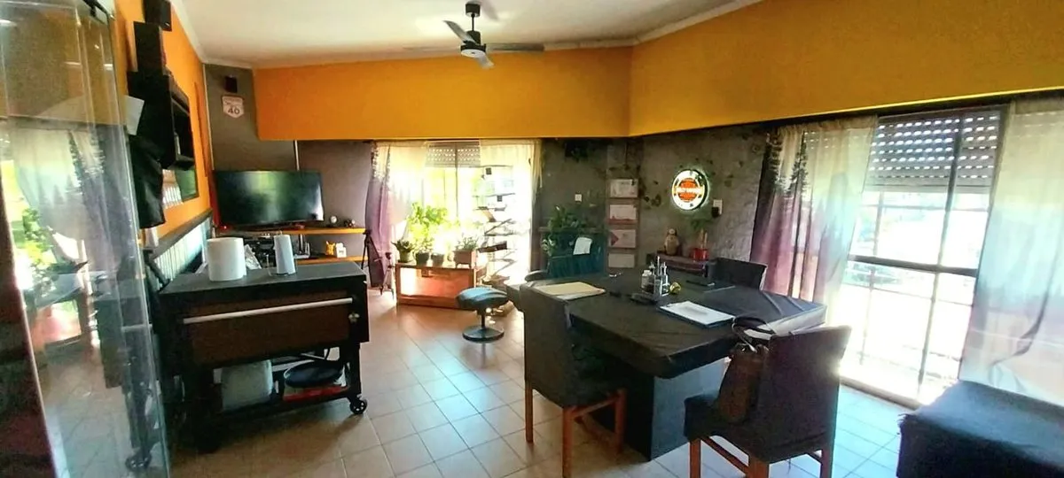Casa en Intendente Tavano 1700