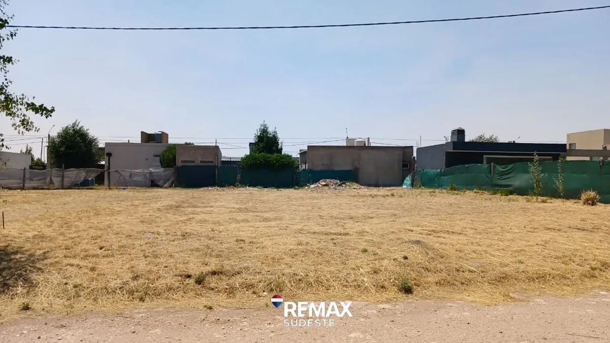 Lote en Adán Quiroga 2200