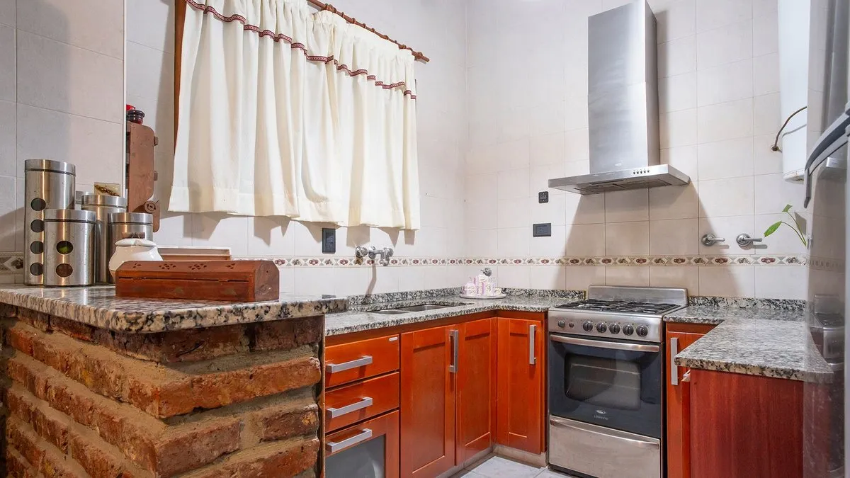 Casa en Juan Manuel de Rosas 2900