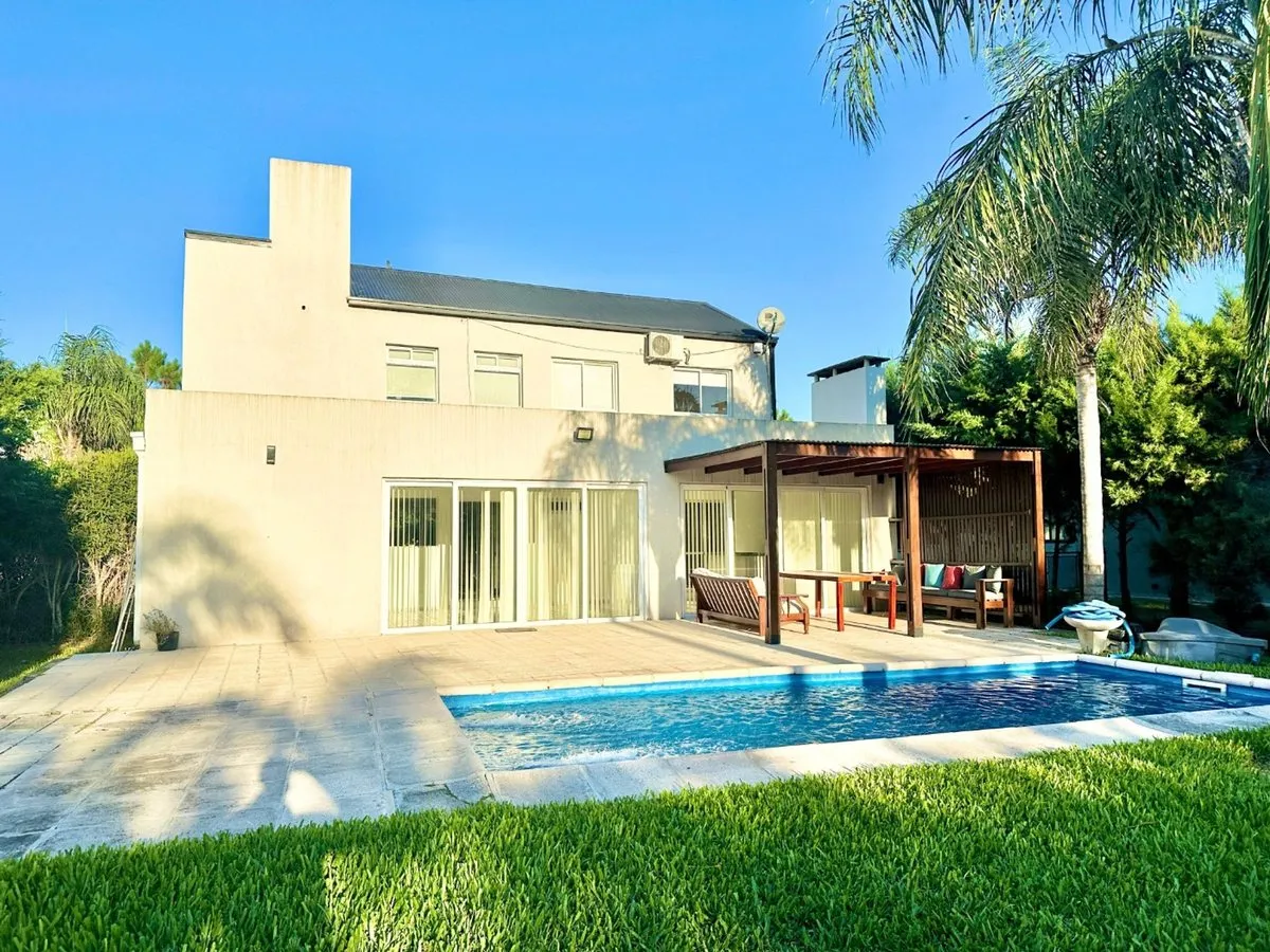 Casa en Barrio 1 Lote 2 Mza. 9 0