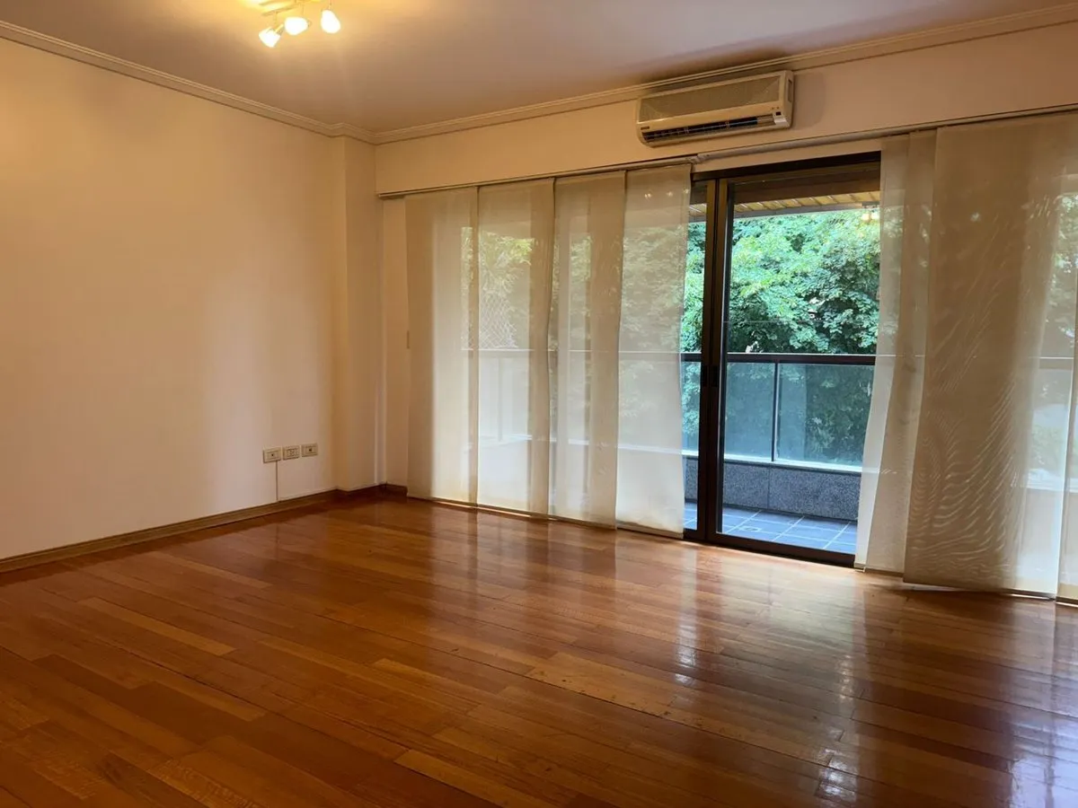 Departamento en Pareja 4200