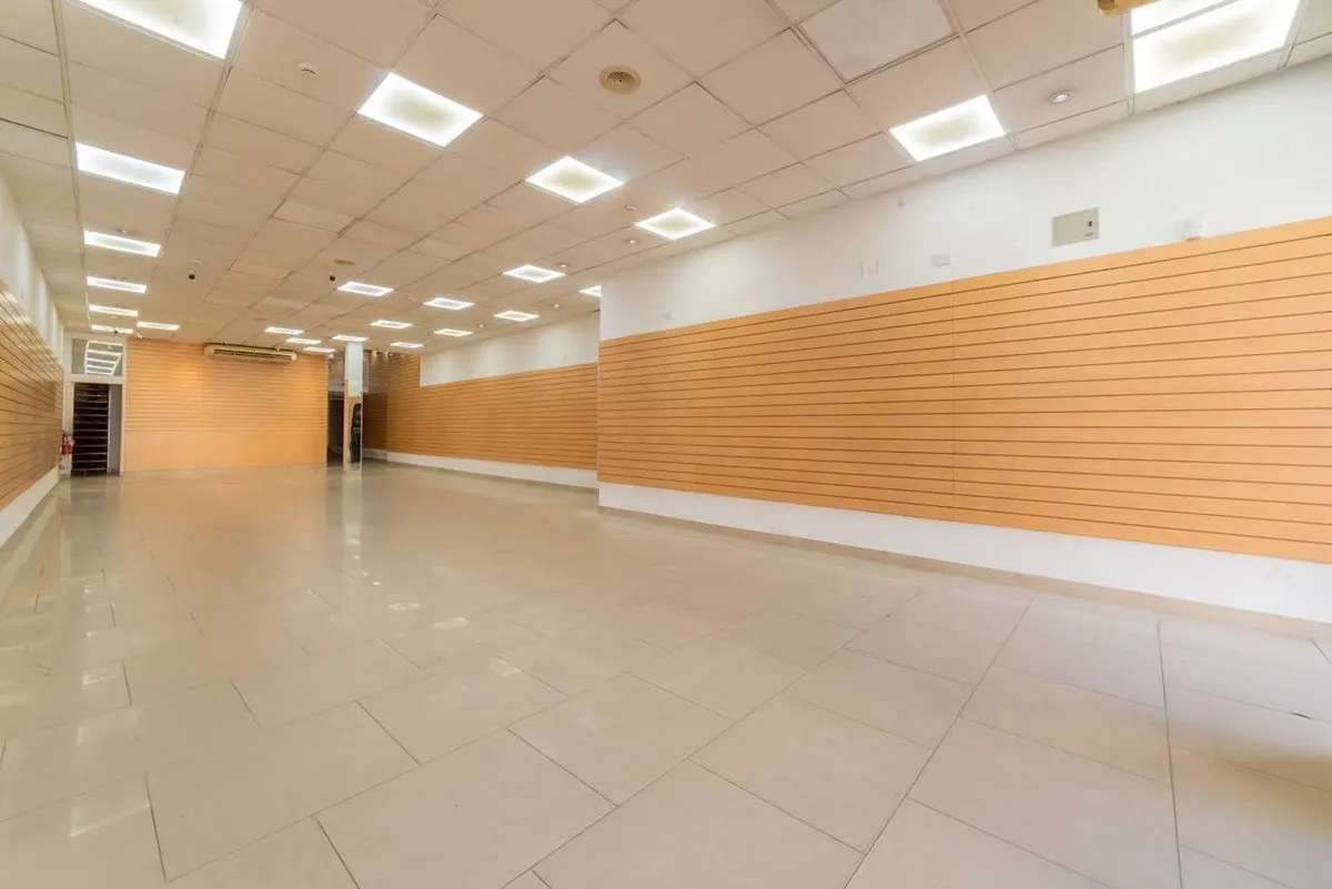 Local Comercial en 9 de Julio 2300