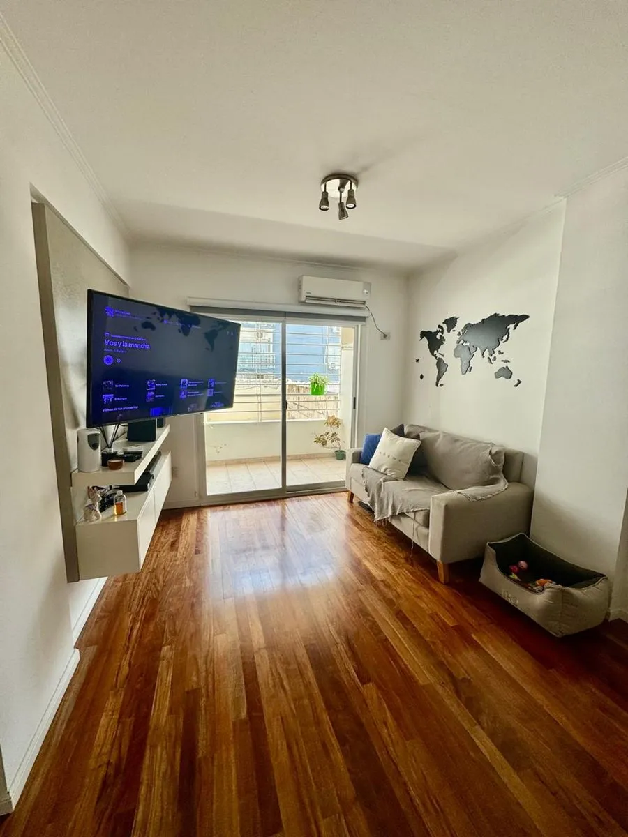 Departamento en Adolfo P. Carranza 3100