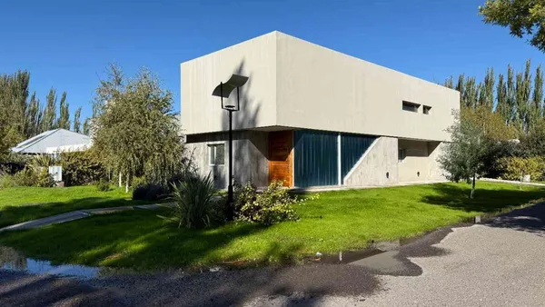 Casa en Sargento Manuel Bejarano 2400