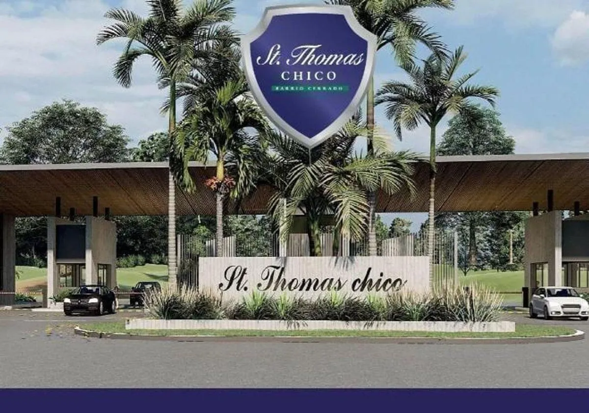 Lote en Juana de Arco 5500