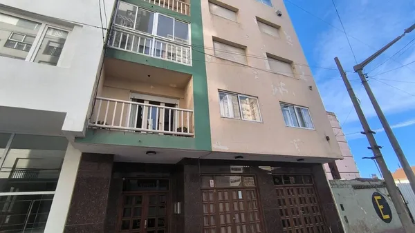 Departamento en 2 Bis 4400