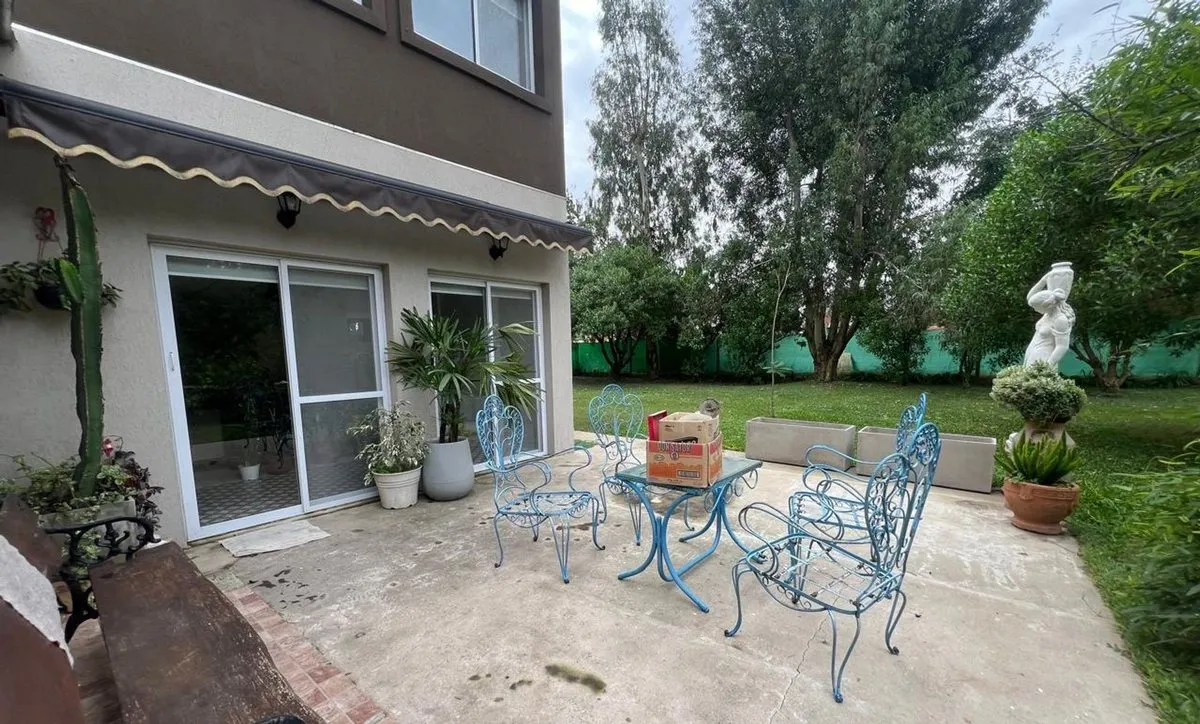 Casa en 637 E/ 127 y 128 700