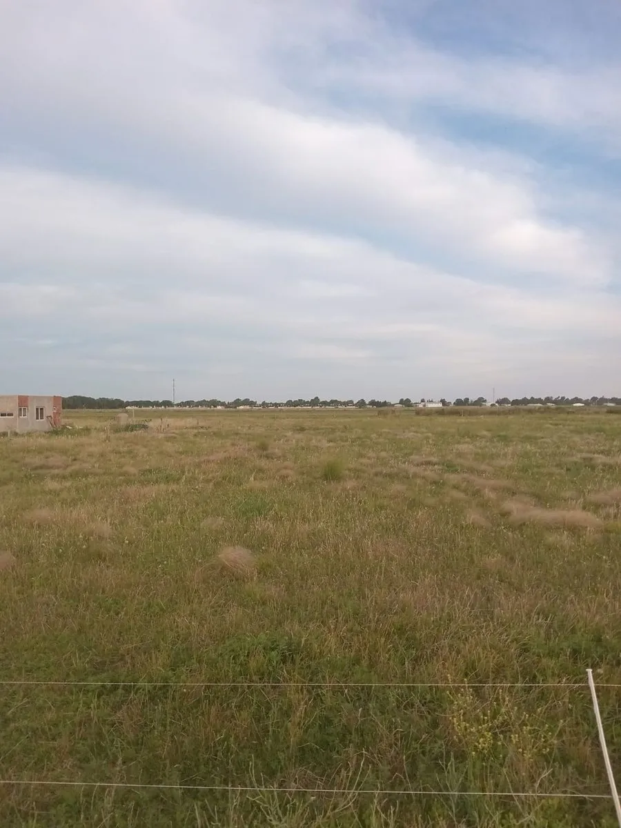 Lote en Caldén y Av. Circunvalación Pucará. S/N