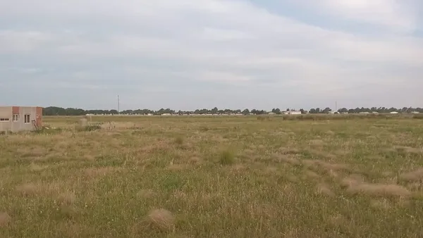 Lote en Caldén y Av. Circunvalación Pucará. S/N