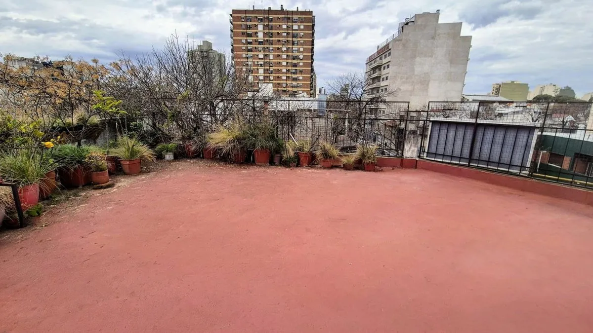 P H en Salcedo 3200