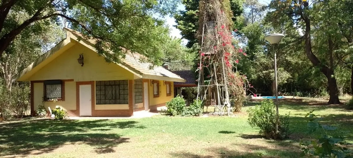 Casa en Francisco de Paula Castañeda 0
