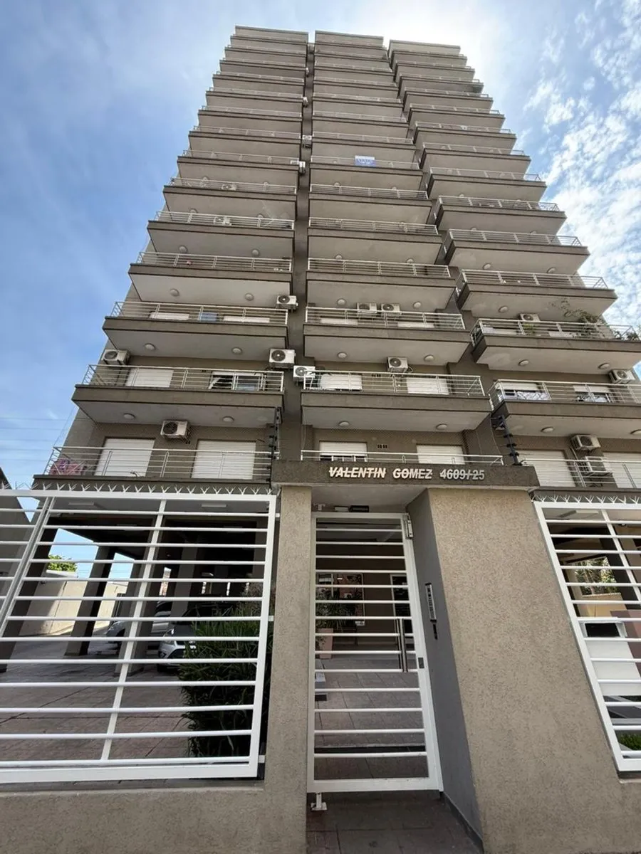 Departamento en Valentín Gómez 4600