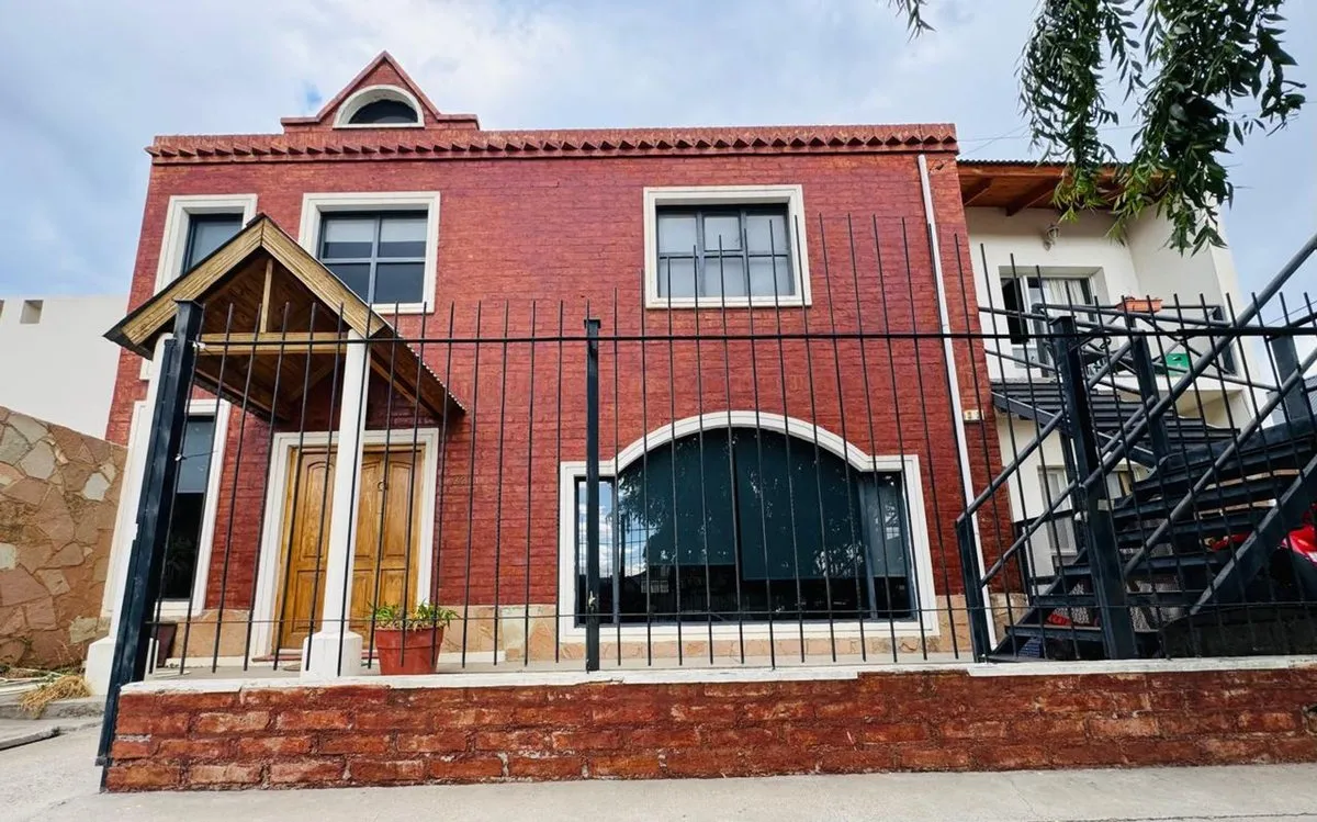 Casa en Avenida Automovil Club Argentino 2200