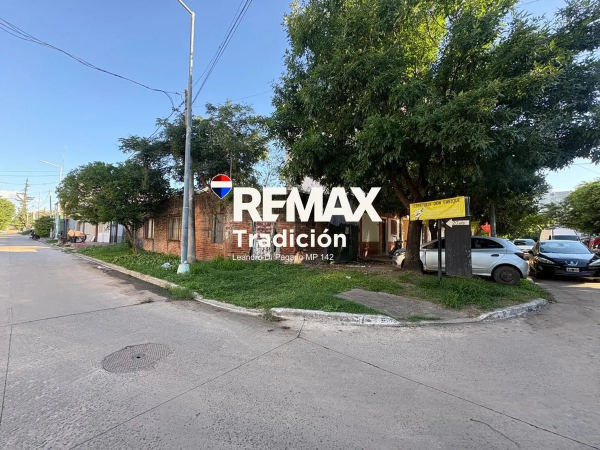 Casa en Liniers 800