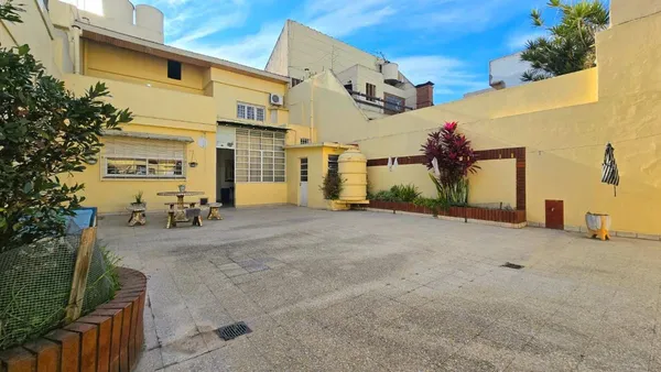 Casa en Dupuy 1000