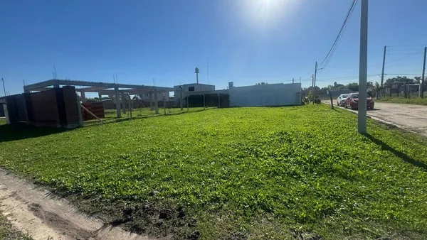 Lote en San Salvador y Bogota S/N