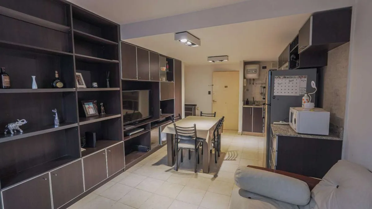 Departamento en Arenales 2300