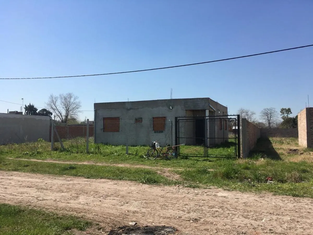 Lote en Juan Cruz Varela 1500