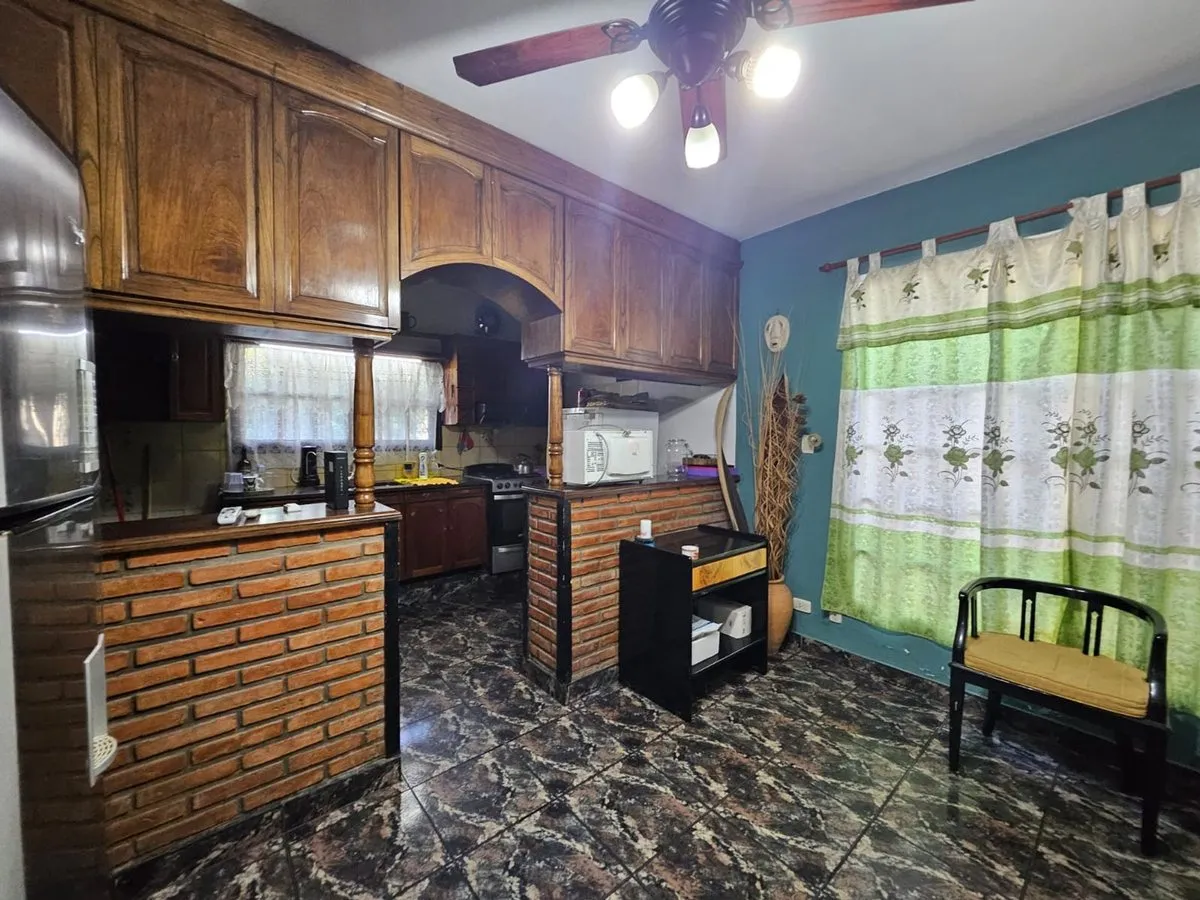 Casa en Monseñor Tomás Solari 3100