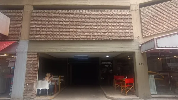 Cochera en Avenida Duarte Quirós 600