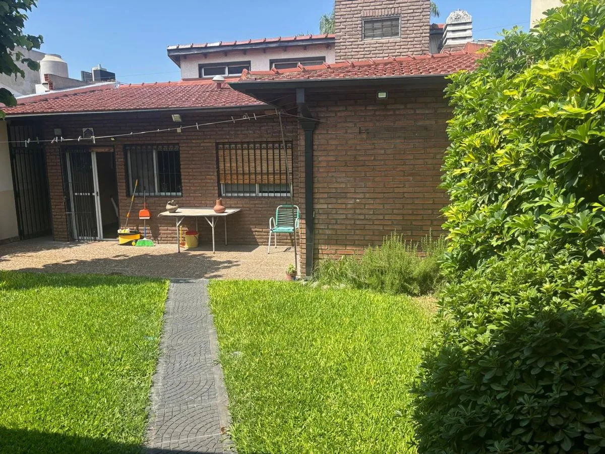 Casa en Ventura Bustos 2200