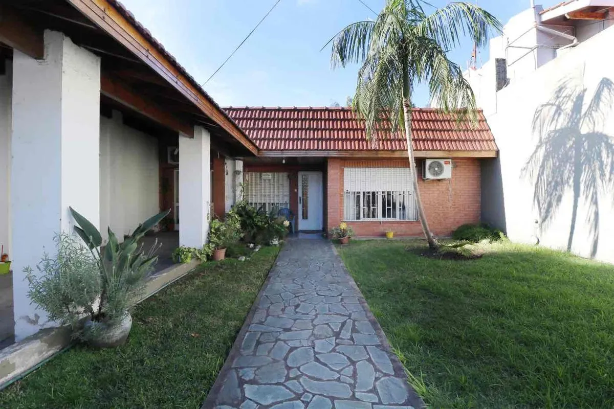 Casa en Martín Fierro 7300