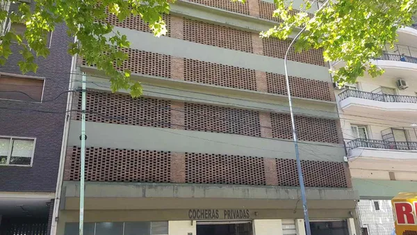 Cochera en Avenida Juan Bautista Alberdi 2300