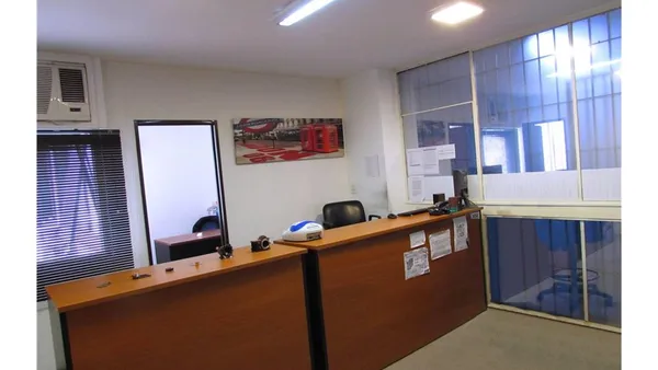 Oficina en Florida 600