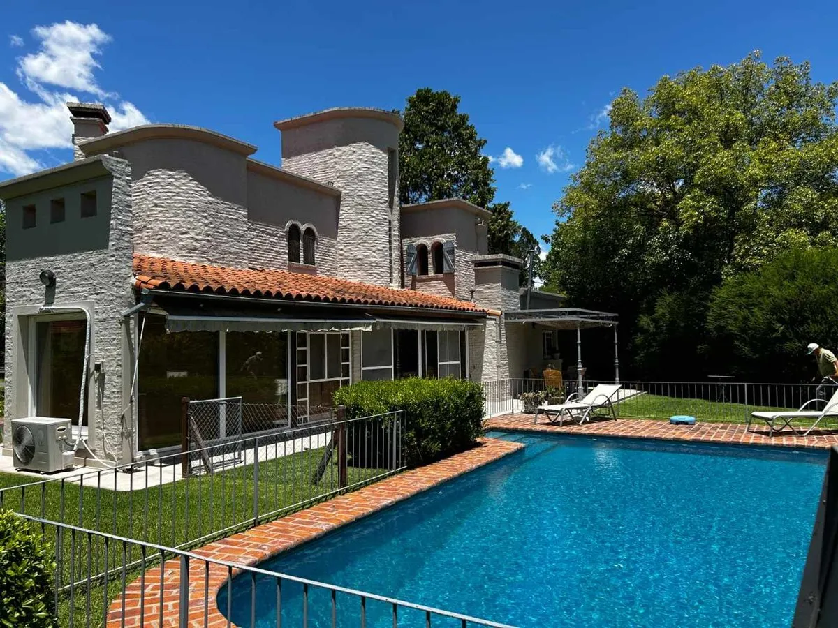 Casa en Antártida Argentina-barrio Golfer´s 500