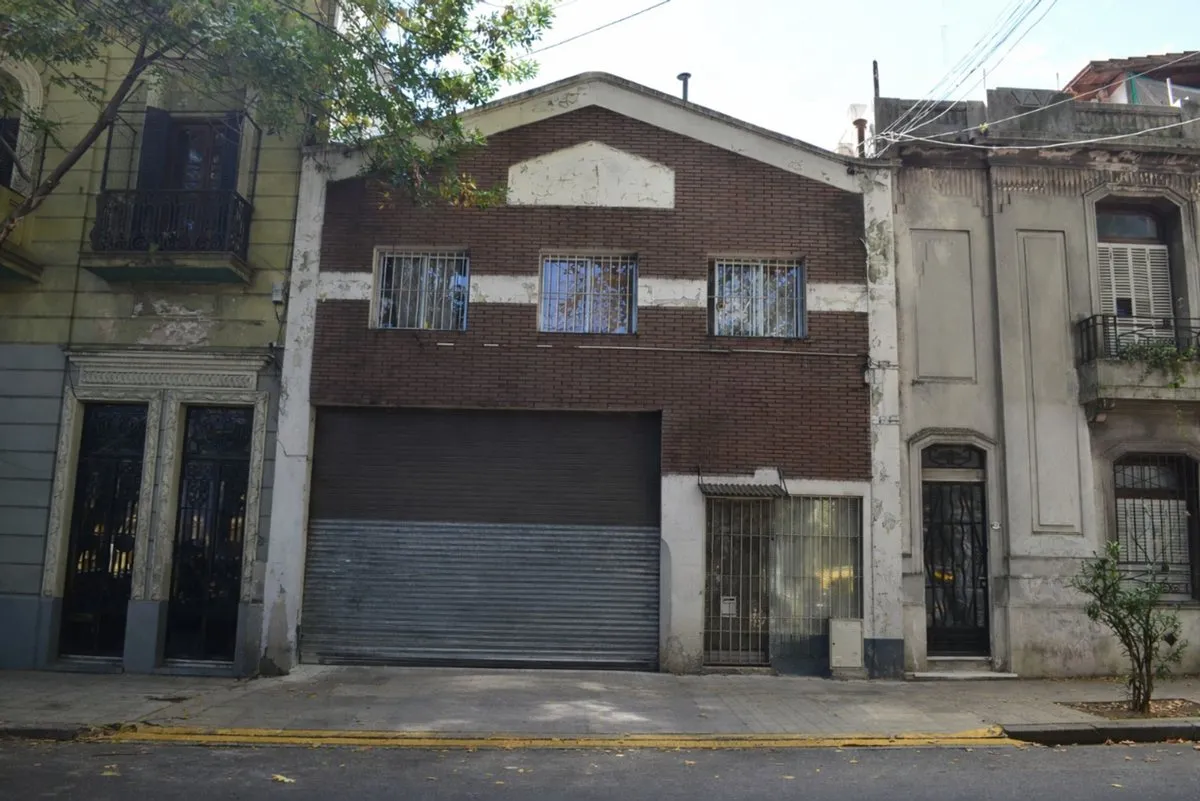 Lote en Bartolomé Mitre 4300