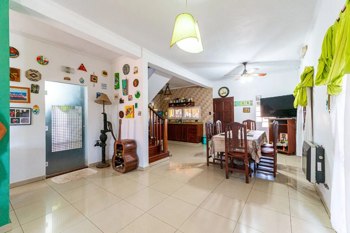 Casa en Martín Fierro 1000