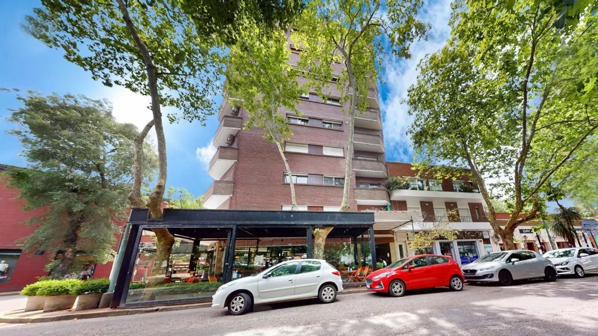 Departamento en Diagonal Pueyrredón 3000