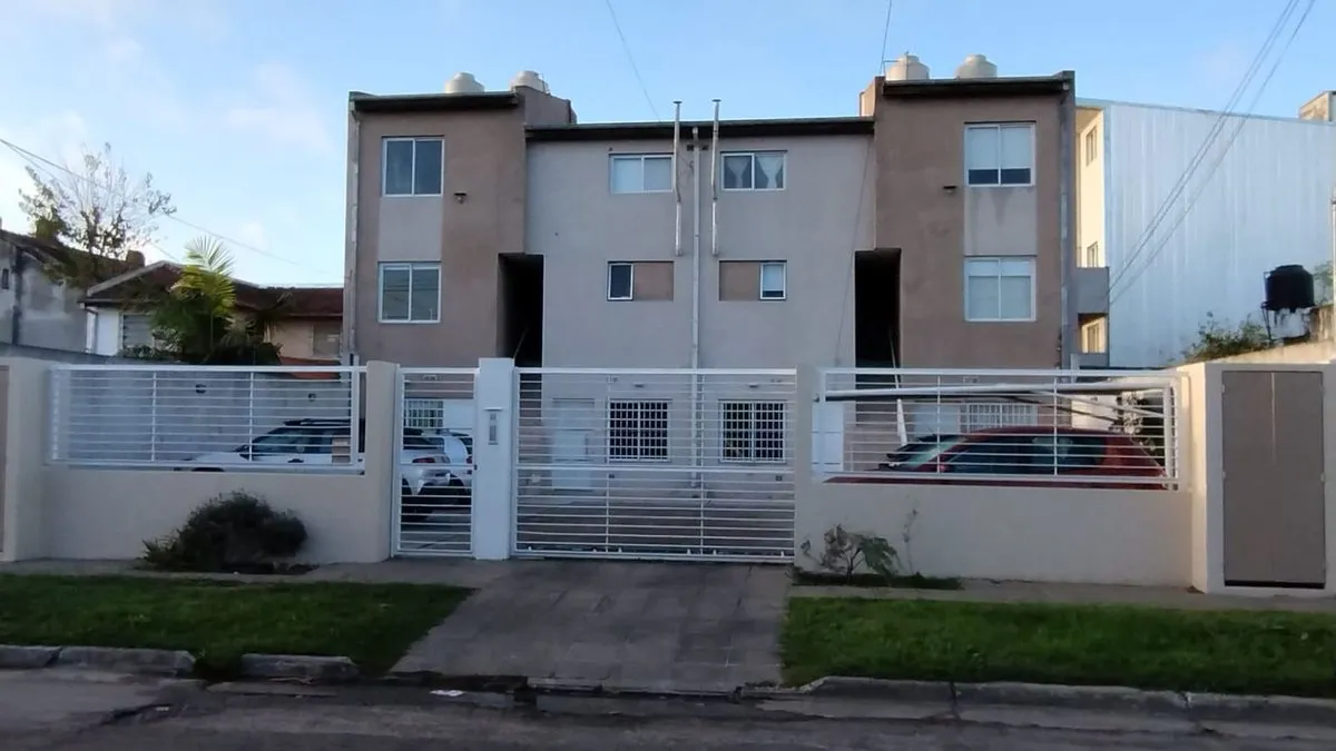 Departamento en Camilo Costa 300