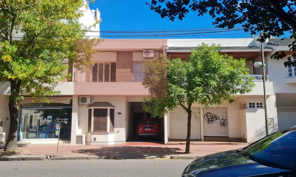 Departamento en Sarmiento 400