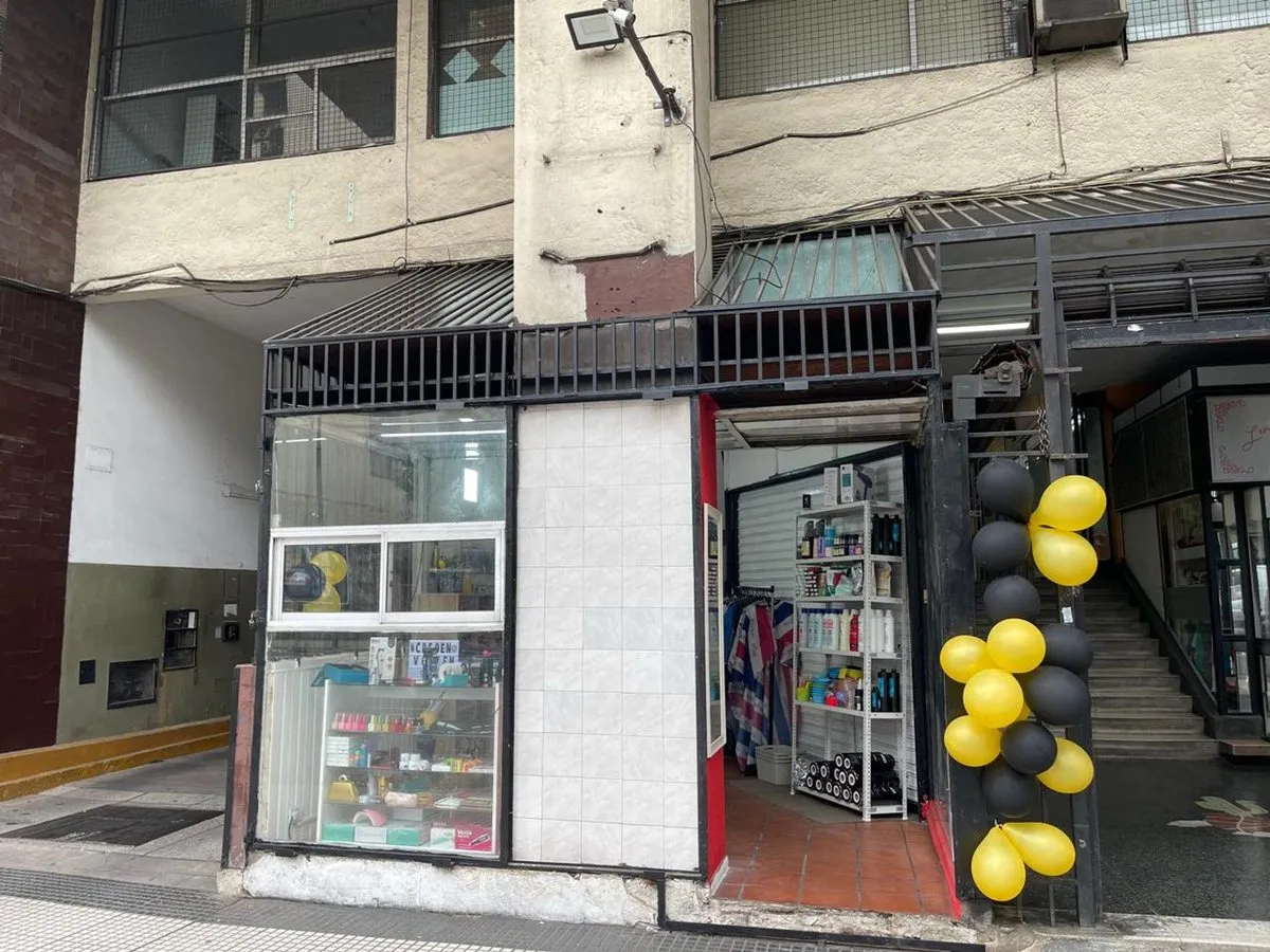 Local Comercial en Avenida Entre Ríos 1000