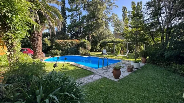 Quinta en Las Acacias 900