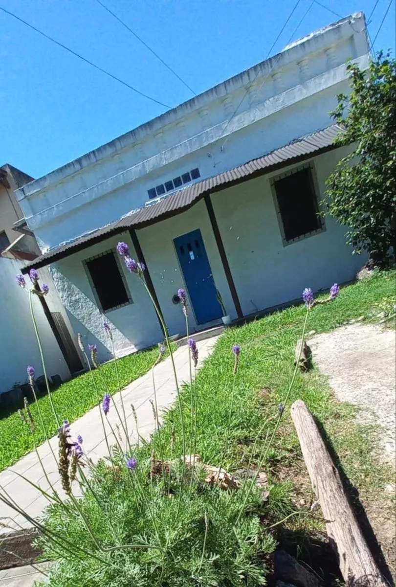 Casa en Pasteur 900