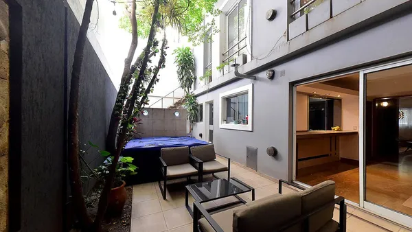 Casa en Capitán General Ramón Freire 2300