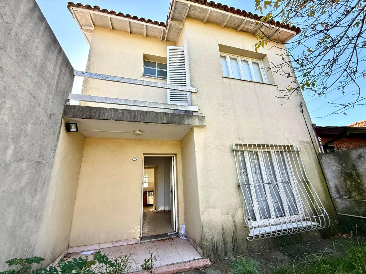 Casa en Monseñor Espinosa 700
