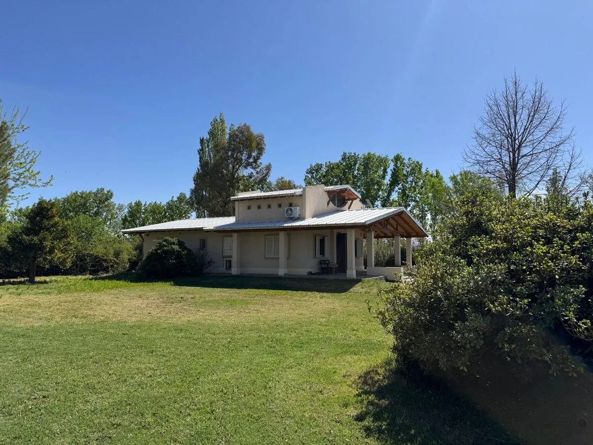 Casa en Pizarro y Carabajal 0