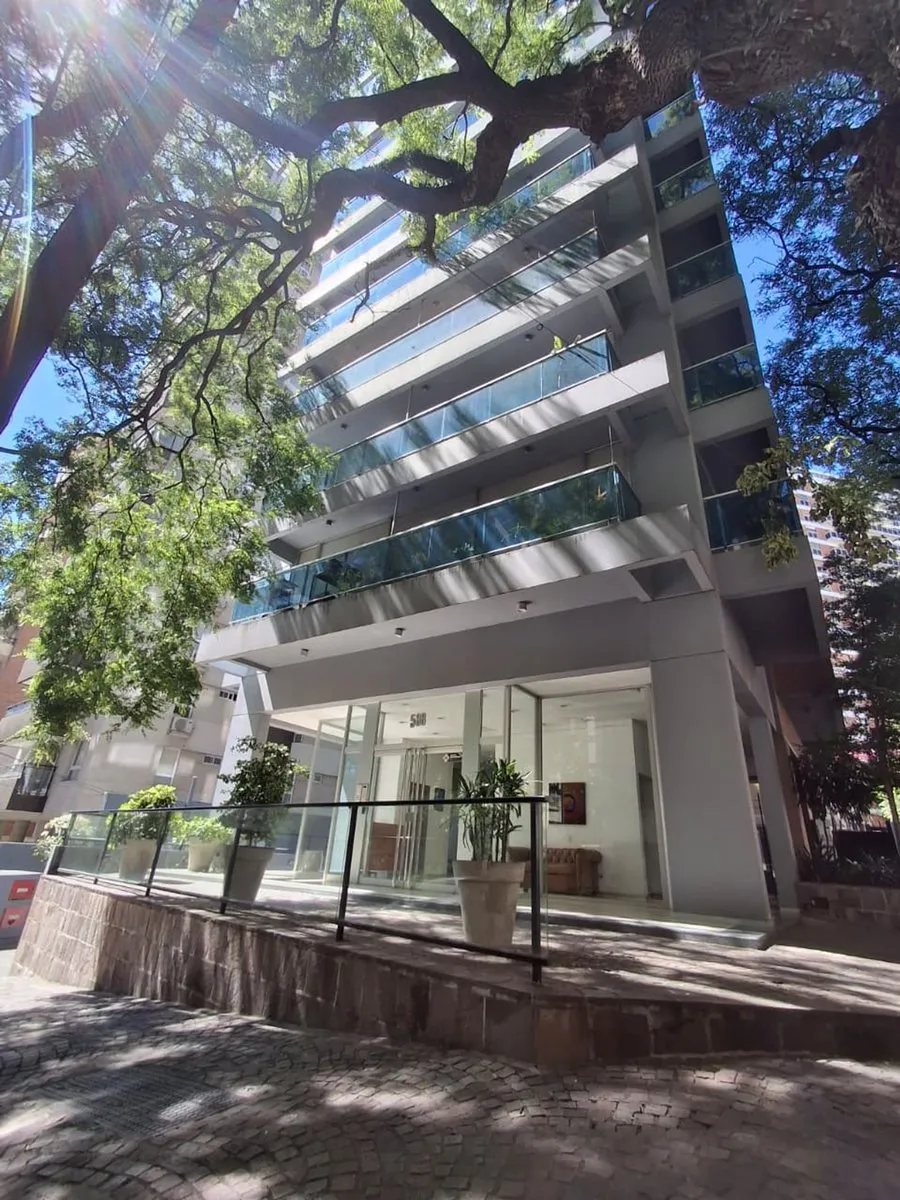 Departamento en Alberdi 500