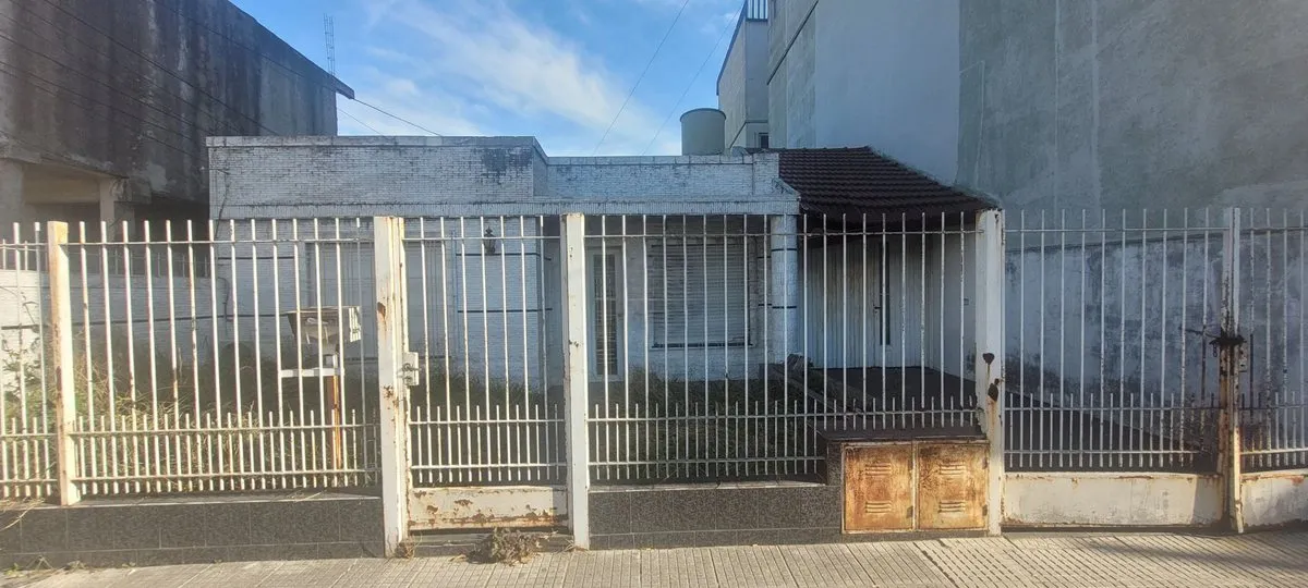 Casa en Escultor Santiago Parodi 4000